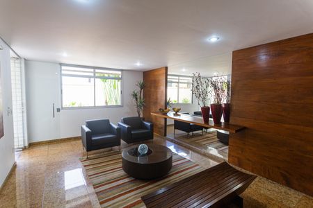 Apartamento à venda com 175m², 4 quartos e 4 vagasHall de entrada