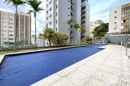 Apartamento à venda com 160m², 4 quartos e 4 vagasÁrea comum - Piscina