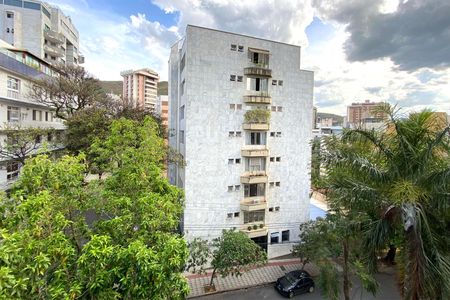 Apartamento à venda com 160m², 4 quartos e 4 vagasVista da Sala