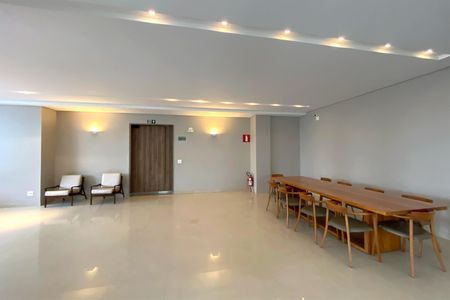 Apartamento à venda com 160m², 4 quartos e 4 vagasÁrea comum - Salão de festas