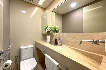 Apartamento à venda com 160m², 4 quartos e 4 vagasLavabo da Sala