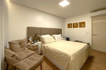 Apartamento à venda com 160m², 4 quartos e 4 vagasSuite 1