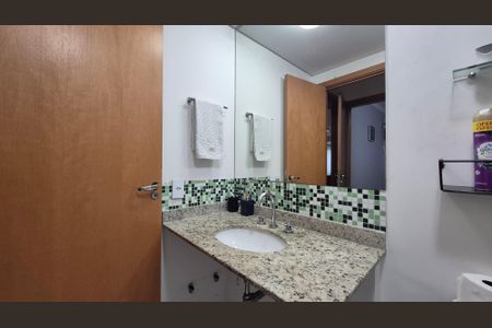 Apartamento para alugar com 144m², 3 quartos e 4 vagasBanheiro da suíte 2