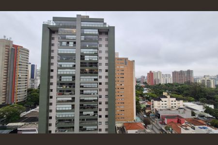 Apartamento para alugar com 144m², 3 quartos e 4 vagasVista