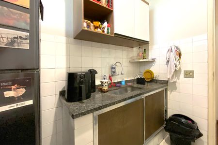 Apartamento à venda com 70m², 2 quartos e sem vagaCozinha