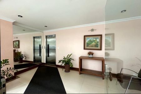 Apartamento à venda com 53m², 2 quartos e sem vaga Apartamento à venda com 53m², 2 quartos e sem vagaPortaria