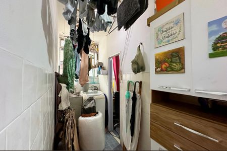 Apartamento à venda com 53m², 2 quartos e sem vaga Apartamento à venda com 53m², 2 quartos e sem vagaCozinha e Área de Serviço