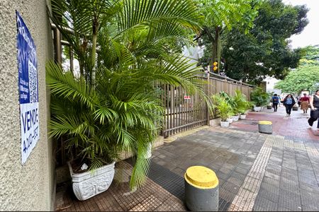 Apartamento à venda com 53m², 2 quartos e sem vaga Apartamento à venda com 53m², 2 quartos e sem vagaPlaquinha instalada