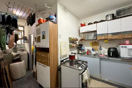 Apartamento à venda com 53m², 2 quartos e sem vaga Apartamento à venda com 53m², 2 quartos e sem vagaCozinha e Área de Serviço