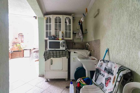 Casa à venda com 150m², 3 quartos e 2 vagasLavanderia
