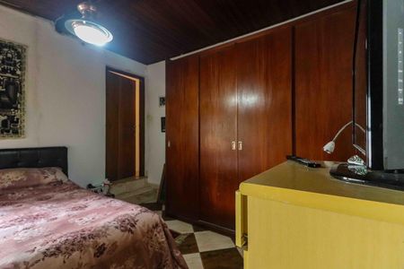 Casa à venda com 150m², 3 quartos e 2 vagasSuíte