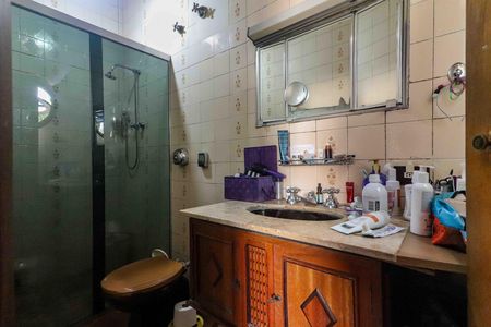 Casa à venda com 150m², 3 quartos e 2 vagasBanheiro da Suíte