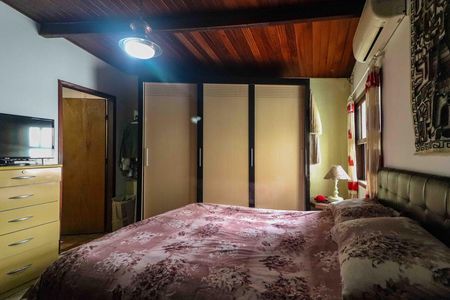 Casa à venda com 150m², 3 quartos e 2 vagasSuíte