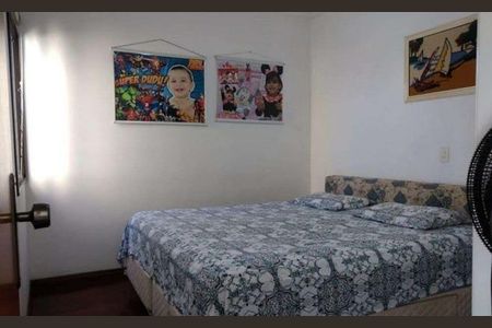 Casa à venda com 3 quartos, 201m² em Pinheirinho, Santo André