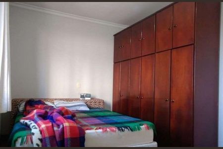 Casa à venda com 3 quartos, 201m² em Pinheirinho, Santo André
