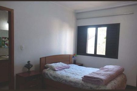 Casa à venda com 3 quartos, 201m² em Pinheirinho, Santo André
