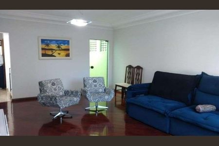 Casa à venda com 3 quartos, 201m² em Pinheirinho, Santo André