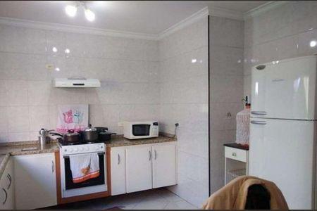 Casa à venda com 3 quartos, 201m² em Pinheirinho, Santo André