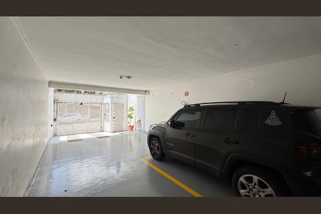 Apartamento à venda com 75m², 2 quartos e 2 vagas Apartamento à venda com 75m², 2 quartos e 2 vagasGaragem