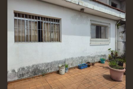 Casa à venda com 255m², 5 quartos e 5 vagasCasa 01 / Quintal da Frente 