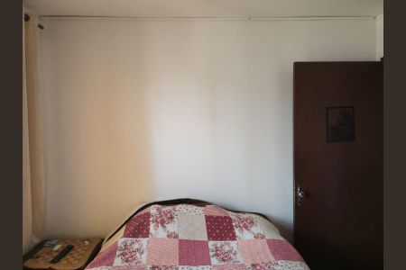 Casa à venda com 255m², 5 quartos e 5 vagasCasa 02/ Quarto 01 com Varanda 