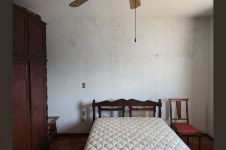 Casa à venda com 255m², 5 quartos e 5 vagasCasa 01 / Quarto 01