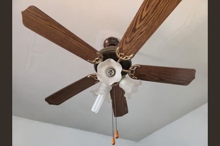 Casa à venda com 255m², 5 quartos e 5 vagasCasa 01 / Quarto 02