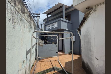 Casa à venda com 255m², 5 quartos e 5 vagasCasa 02 Fundos 