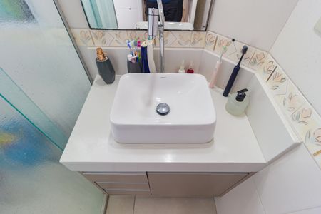 Casa de condomínio à venda com 60m², 2 quartos e 1 vagaBanheiro