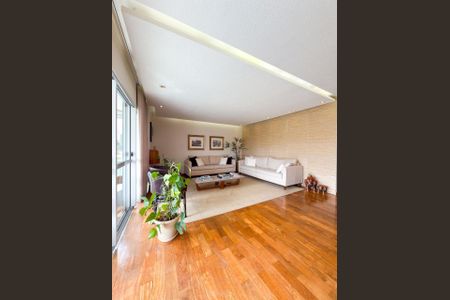 Apartamento à venda com 261m², 4 quartos e 4 vagasFoto 07