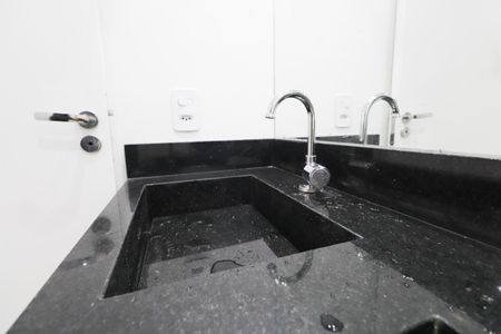 Apartamento para alugar com 36m², 2 quartos e sem vagaBanheiro