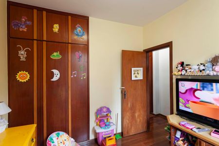 Apartamento à venda com 122m², 3 quartos e 2 vagasQuarto 2