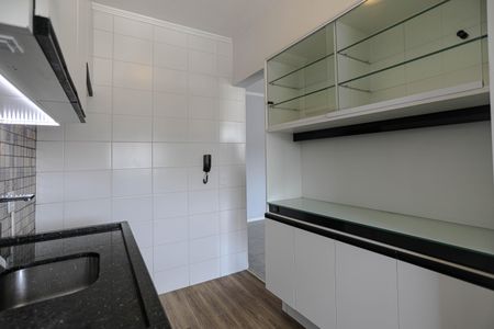 Apartamento para alugar com 70m², 2 quartos e 2 vagas Apartamento para alugar com 70m², 2 quartos e 2 vagasCozinha