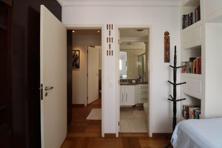 Apartamento para alugar com 101m², 2 quartos e 3 vagasSuíte 2