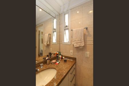 Apartamento para alugar com 101m², 2 quartos e 3 vagasBanheiro da Suíte