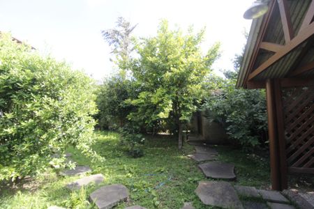 Casa para alugar com 990m², 6 quartos e 8 vagasQuintal