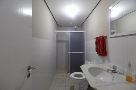 Casa para alugar com 990m², 6 quartos e 8 vagasBanheiro