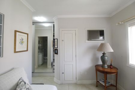 Casa para alugar com 990m², 6 quartos e 8 vagasSuíte 4