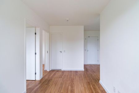 Sala de apartamento para alugar com 2 quartos, 42m² em Jardim Piracuama, São Paulo