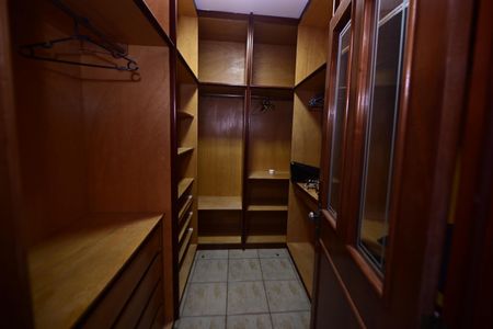 Casa para alugar com 515m², 4 quartos e 7 vagasSuíte 4