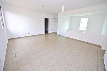 Casa para alugar com 515m², 4 quartos e 7 vagasSuíte 1