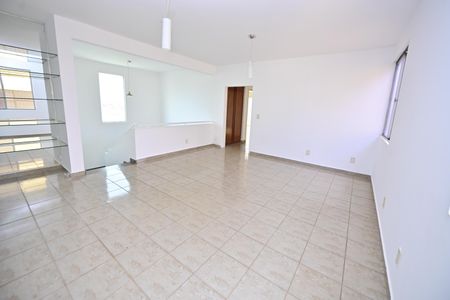 Casa para alugar com 515m², 4 quartos e 7 vagasSuíte 1