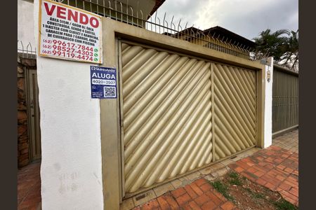 Casa para alugar com 515m², 4 quartos e 7 vagasFachada