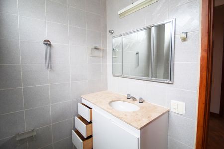 Apartamento para alugar com 105m², 3 quartos e 1 vagaBanheiro