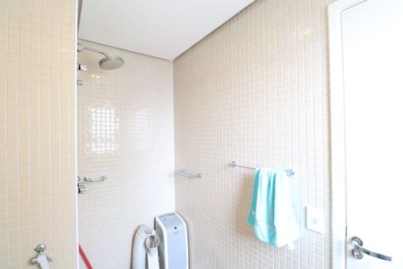 Apartamento para alugar com 223m², 3 quartos e 4 vagasBanheiro da Suíte 2