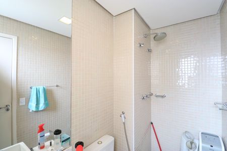 Apartamento para alugar com 223m², 3 quartos e 4 vagasBanheiro da Suíte 2