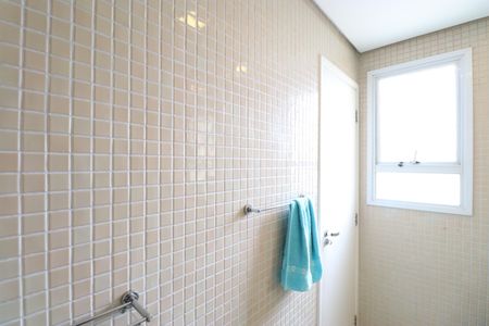 Apartamento para alugar com 223m², 3 quartos e 4 vagasBanheiro da Suíte 2