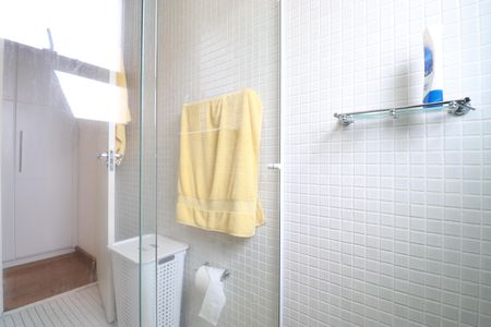 Apartamento para alugar com 223m², 3 quartos e 4 vagasBanheiro da Suíte 1