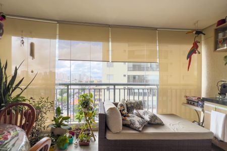 Apartamento à venda com 108m², 3 quartos e 2 vagasVaranda