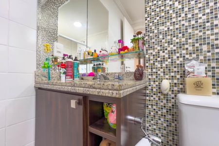 Apartamento à venda com 108m², 3 quartos e 2 vagasBanheiro da Suíte